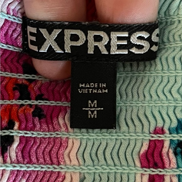 Women’s Express Floral Mini Dress (with pockets) - Picture 6 of 6